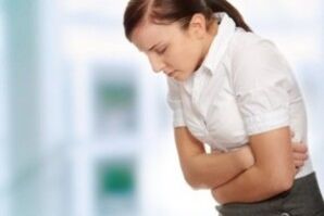 El estreñimiento en las mujeres es un síntoma de parásitos.